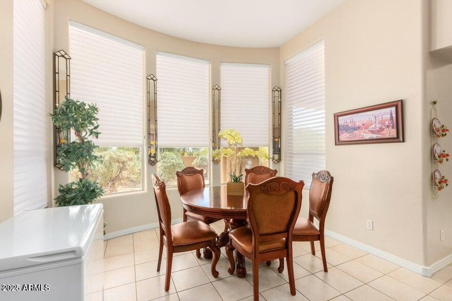 Building Photo - 8115 E Sand Flower Dr