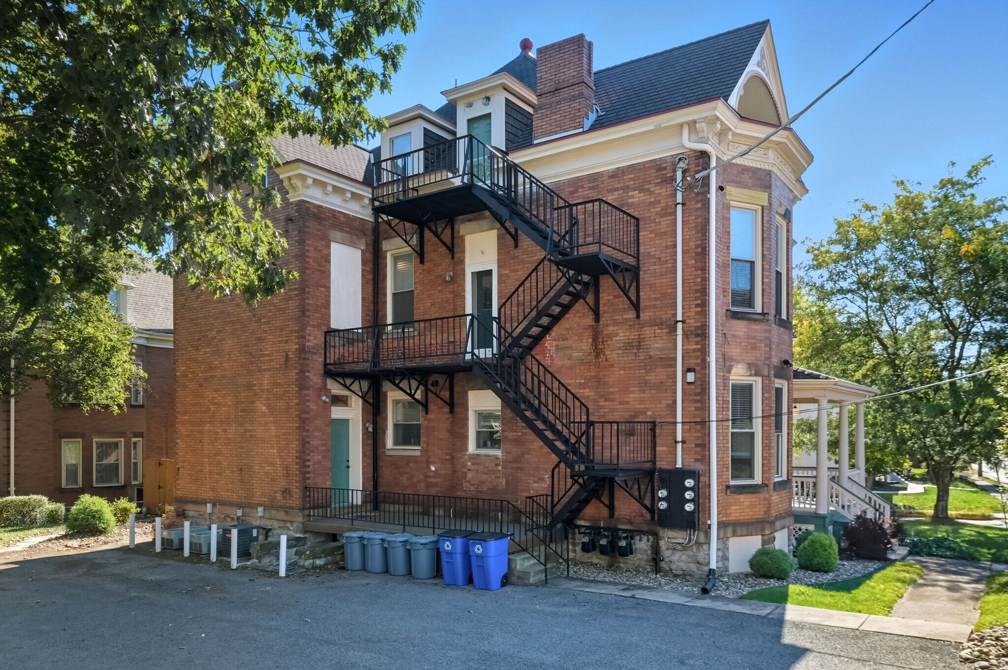 Building Photo - 480 Orchard Ave