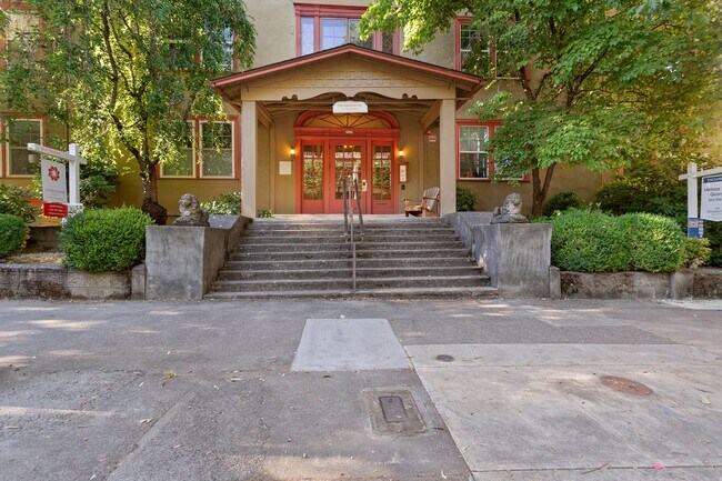 Building Photo - 2129NW