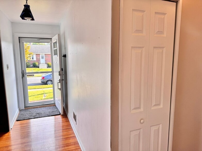 Building Photo - 1106 Musket Rd