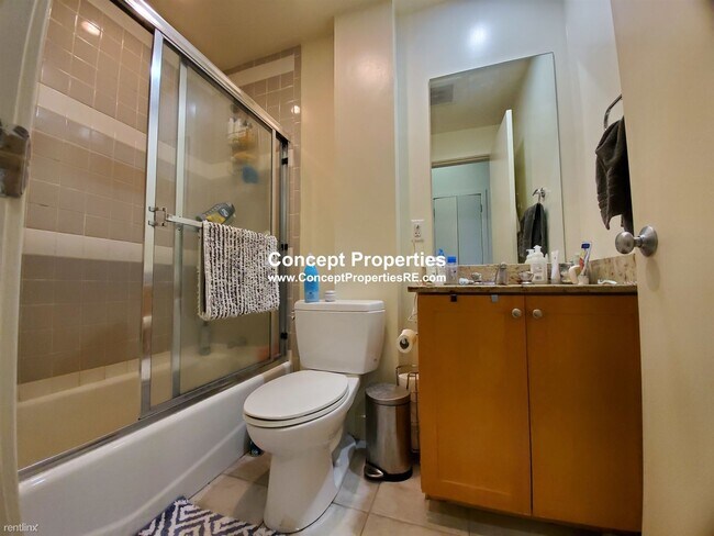Building Photo - 2 br, 1 bath  - 520 Harrison Ave Apt 101