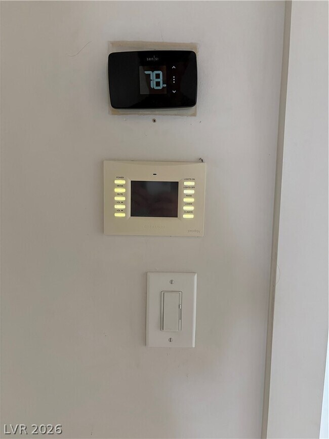 Building Photo - 3988 Delos Dr