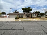 Building Photo - Charming Remodeled 1 Story Anaheim Home with RV Parking