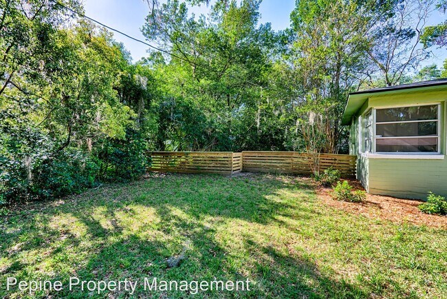 Building Photo - 3 br, 1 bath House - 725 NW 33rd Ave