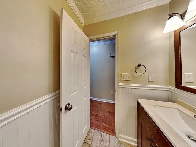 Building Photo - 2493 Crumps Landing Rd SW