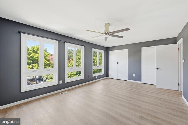 Building Photo - 10153 Turnberry Pl