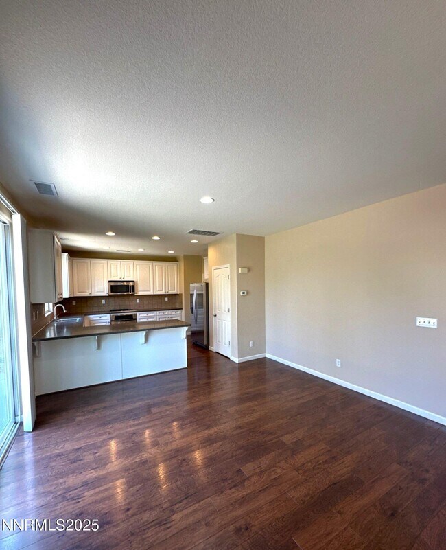 Building Photo - 545 Terracina Way