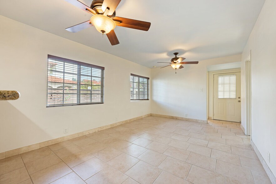 Building Photo - 3896 Harney St