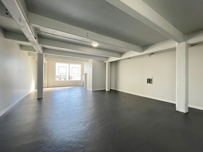 Primary Photo - 1341 58th Ave