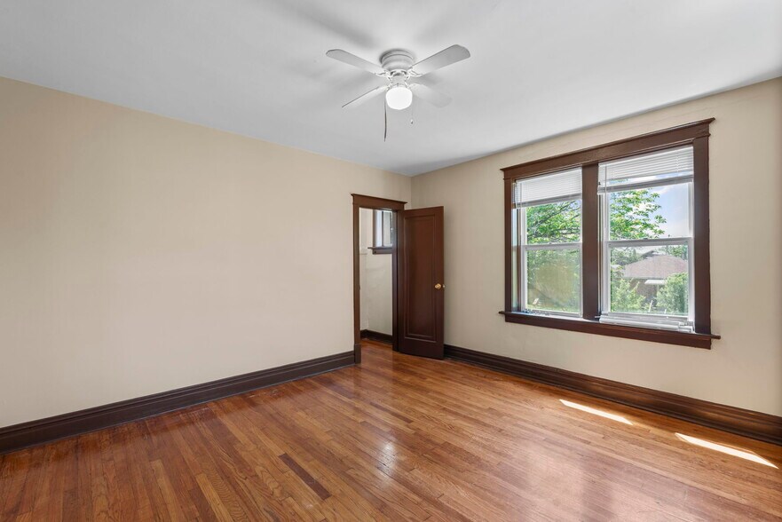Building Photo - 3925 Dunnica Ave