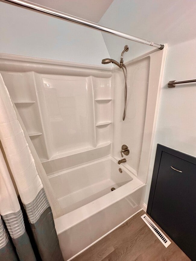 Building Photo - 2 Bed, 1 Bath A-Frame for Rent!