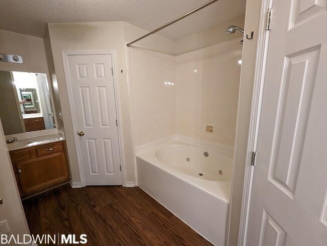 Building Photo - 12971 Labradors Run