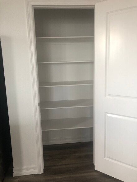 Nice size kitchen pantry! - 1881 Spring Water Pt