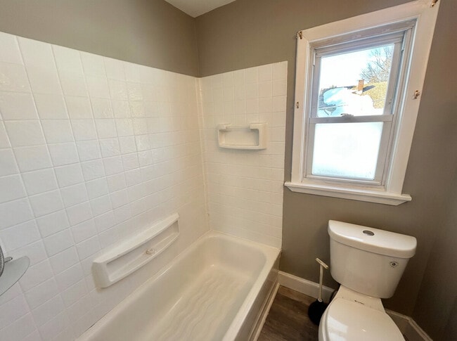 Building Photo - 317 Madison Ave