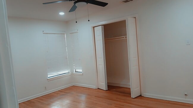 Building Photo - 115 Coyle Pl