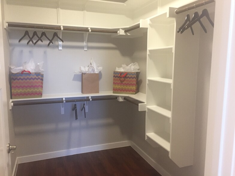 Walk-in closet off master - 280A Rose Dr