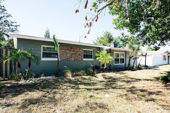 Building Photo - 44 S Cortez Ave