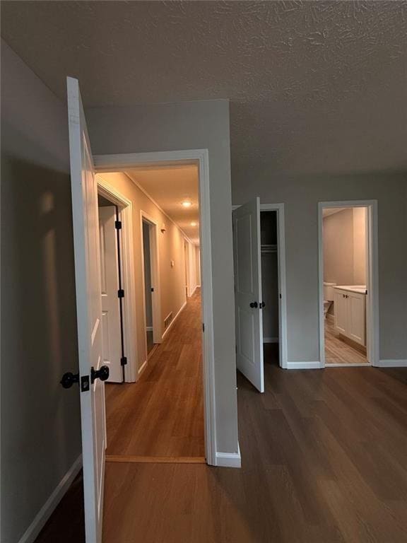 Building Photo - 1055 Pinecrest Dr