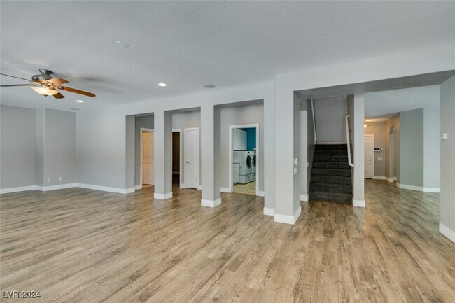 Building Photo - 148 Voltaire Ave