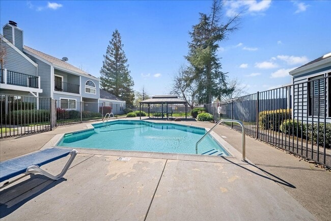 Building Photo - 5945 Main Ave