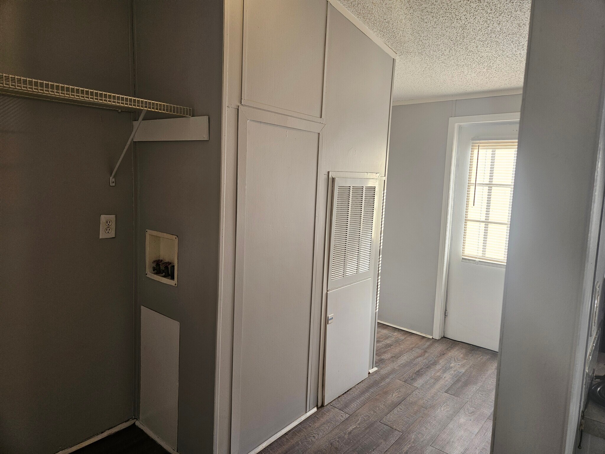 Building Photo - 41 Lynnwood Cir