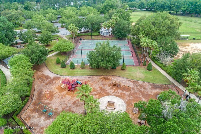 Building Photo - 721 Crystal Way