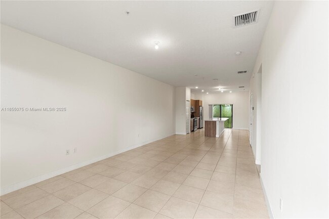 Building Photo - 7831 NW 104th Ave
