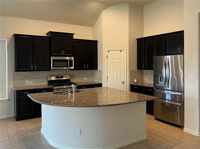 Building Photo - 133 Salt Fork Dr