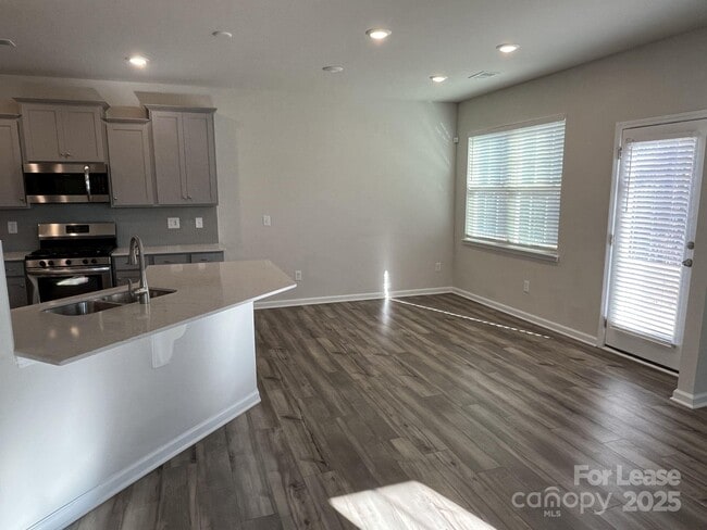 Building Photo - 15529 Capps Rd