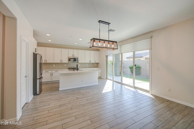 Building Photo - 9856 E Palladium Dr