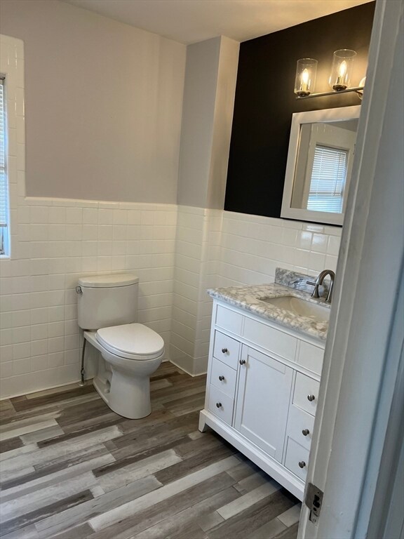 Building Photo - 27 Wisconsin Ave