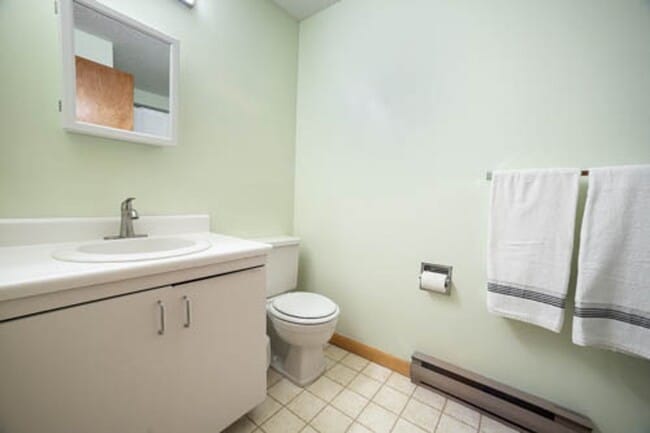 Building Photo - 135 Snowood Dr