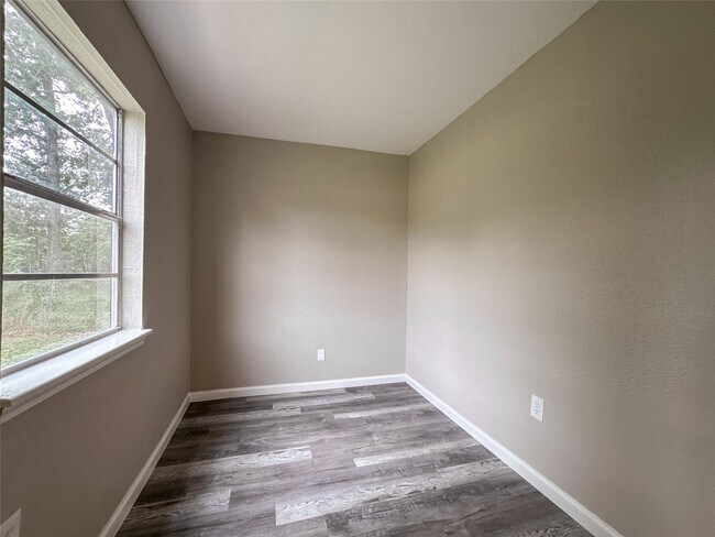 Building Photo - 7710 Claiborne St