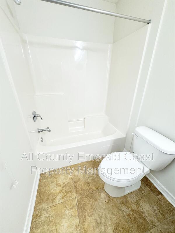 Building Photo - 293 Dahlquist Dr