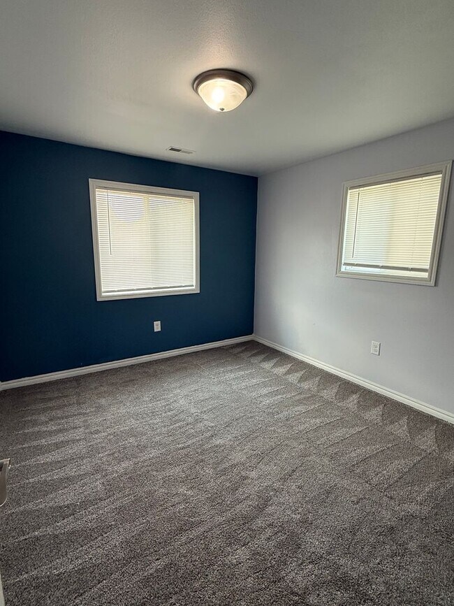 Building Photo - Charming 4-Bed, 2.5-Bath Home with Stylish...