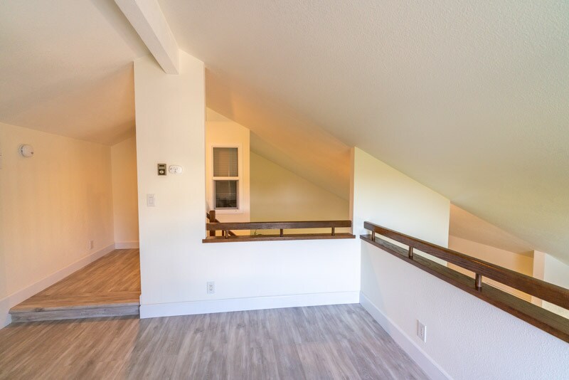 Building Photo - 39271 Walnut Ter