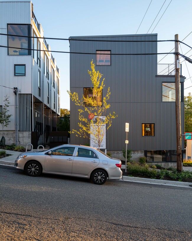 View of building from Allison - 2950 Fairview Ave E