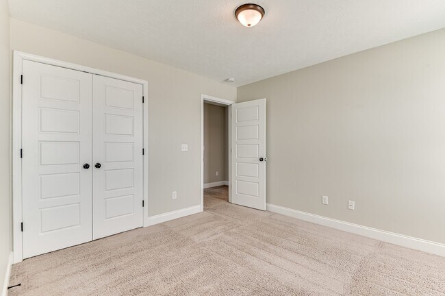 Building Photo - 2041 Limerick Ct