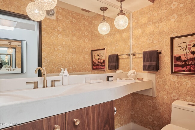 Building Photo - 4016 E Flynn Ln