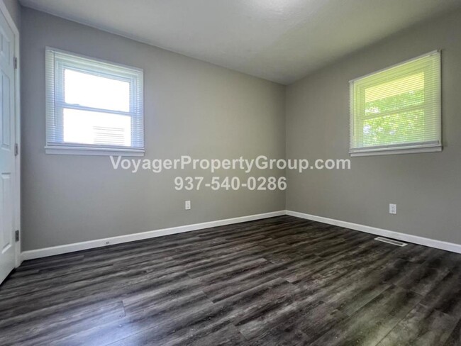 Building Photo - 18 Carma Dr