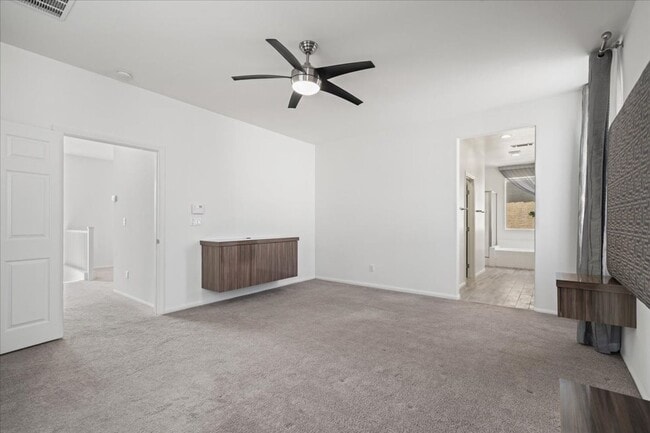 Building Photo - Modern 3 Bedroom Retreat with Designer Finishes & Entertainer’s Backyard