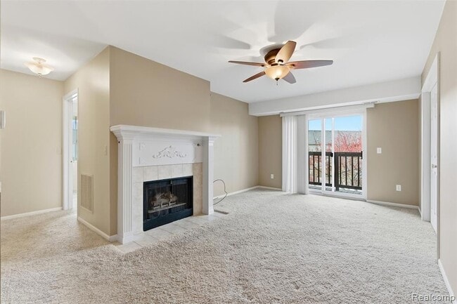 Building Photo - 15090 Northpointe Dr