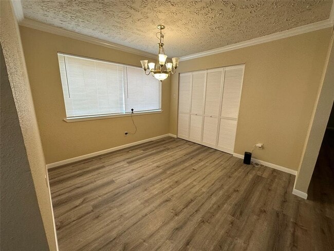Building Photo - 9306 Bollingbrook Dr