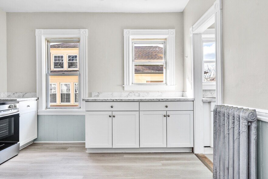 Building Photo - 171 Norwood Ave