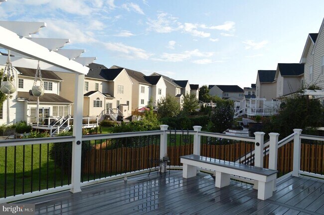 Building Photo - 43308 Barnstead Dr