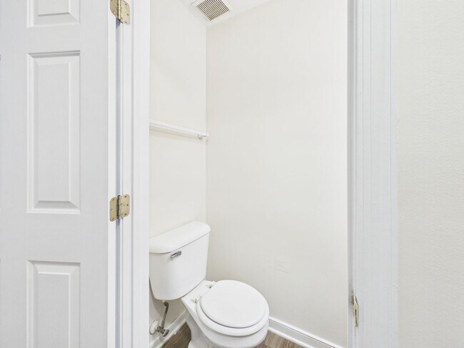 Building Photo - 5313 Golf Villa Ln