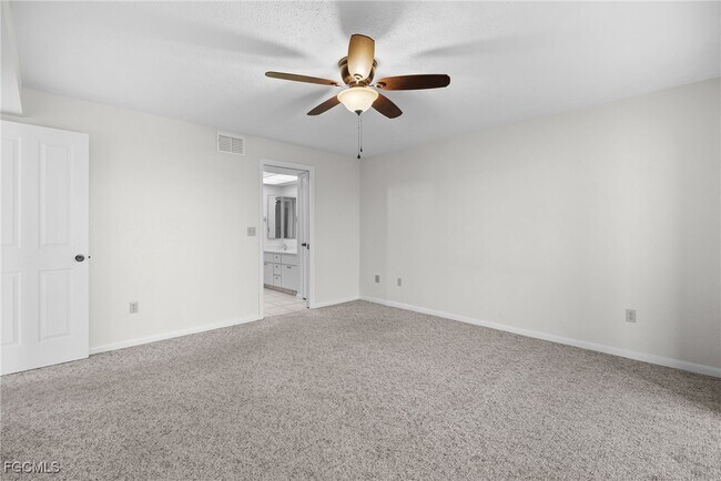 Building Photo - 4019 SE 20th Pl