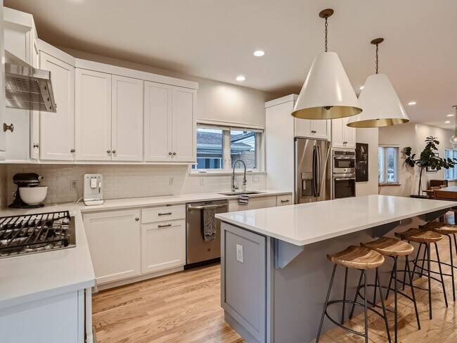 Building Photo - Short Term Rental Opportunity in Sloans Lake Area