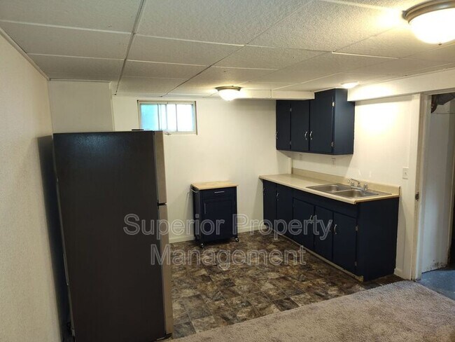 Building Photo - 2121 Park Pl