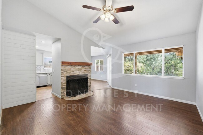 Building Photo - Charming and thoughtfully upgraded 3-bedroom, 2-bathroom single-level